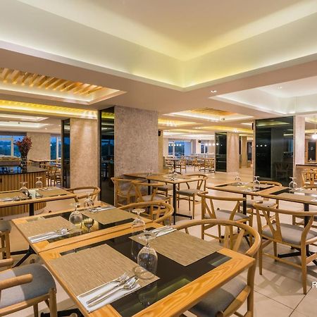 Rattanachol Hotel Chonburi Exterior photo