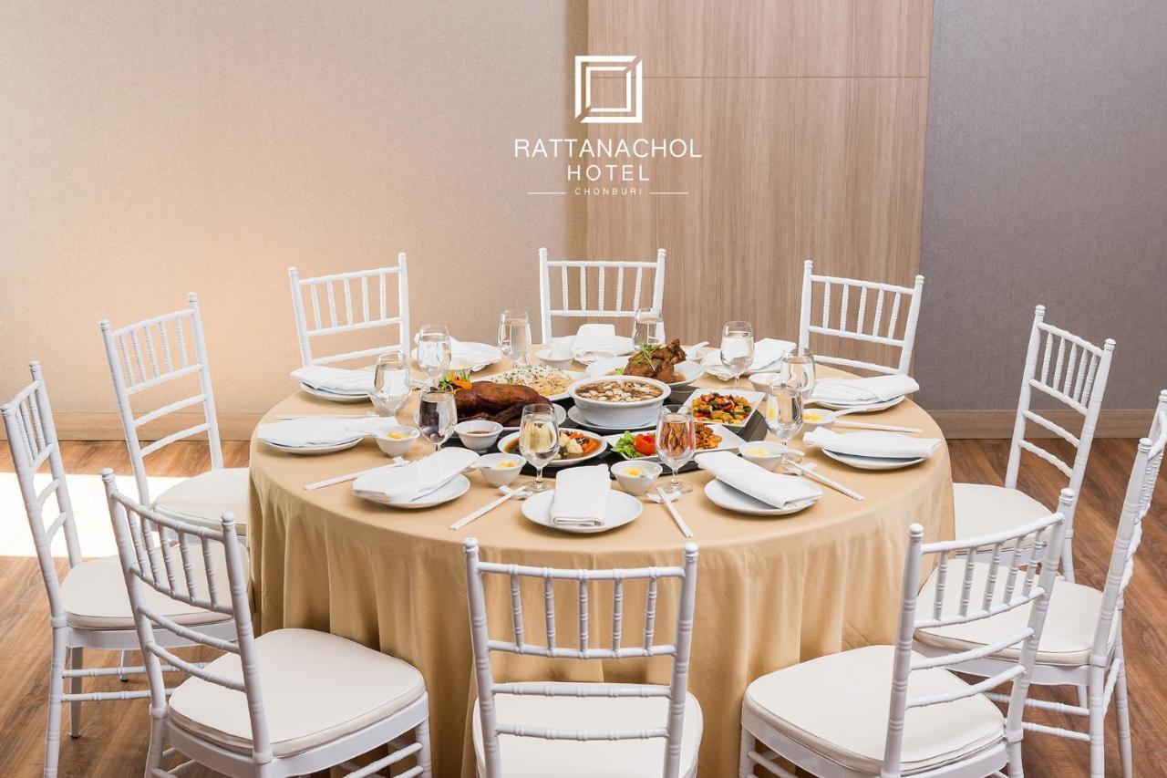 Rattanachol Hotel Chonburi Exterior photo